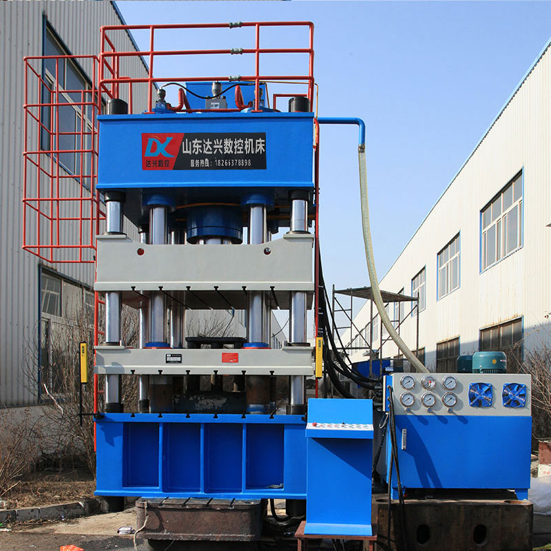 630噸魚兒壓塊成型液壓機